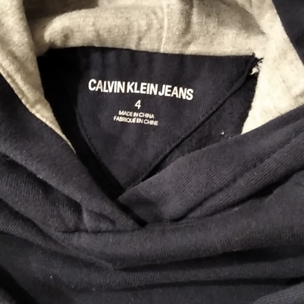 CK Size 4 - Hoodie - Picture 4 of 4